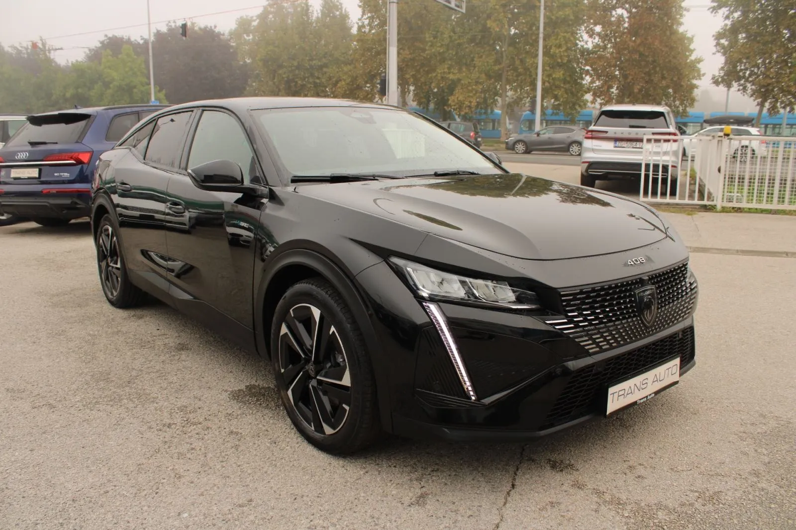 peugeot 408 1.6 hybrid 180 allure *led,navigacija,kamera* automatik - slika 3