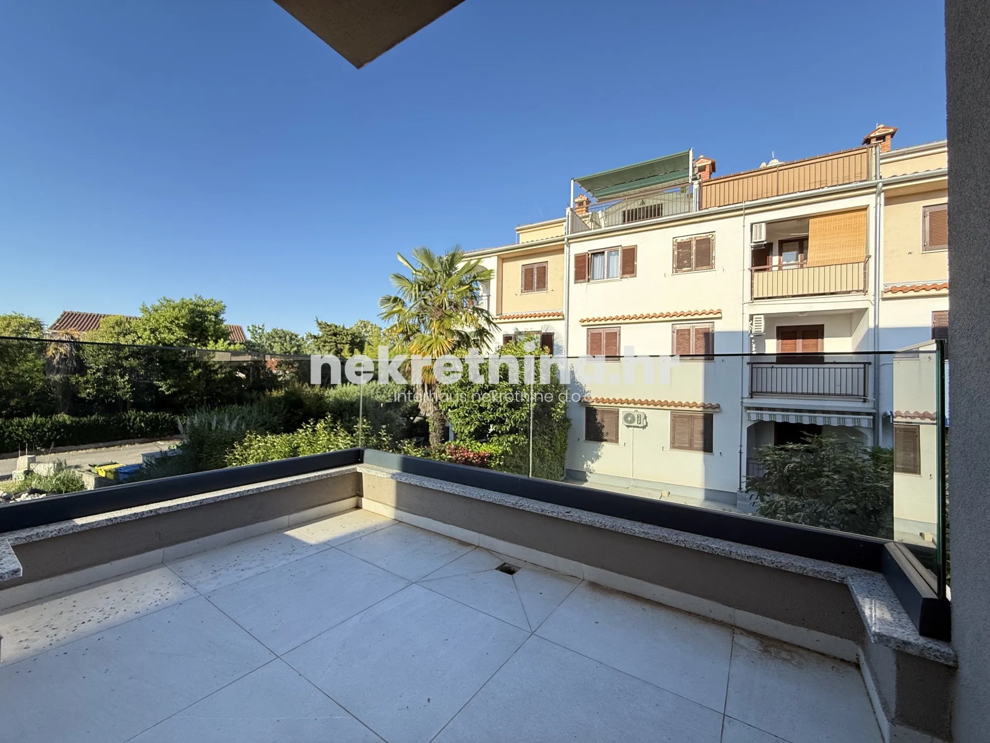 prodaja - trosobni stan: poreč, 105m2 + spremište 30m2, novogradnja - slika 6