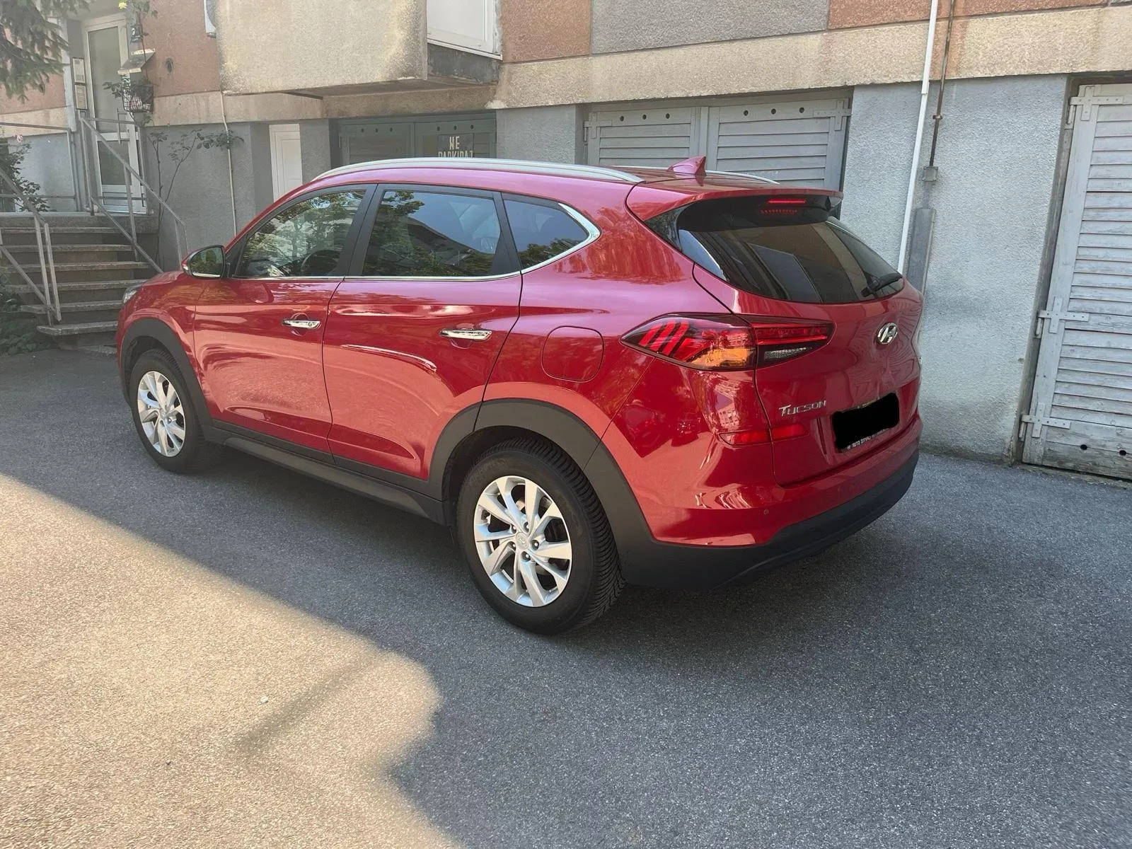 hyundai tucson 1,6 crdi, automatic, style go navi plus - prvi vlasnik - slika 3
