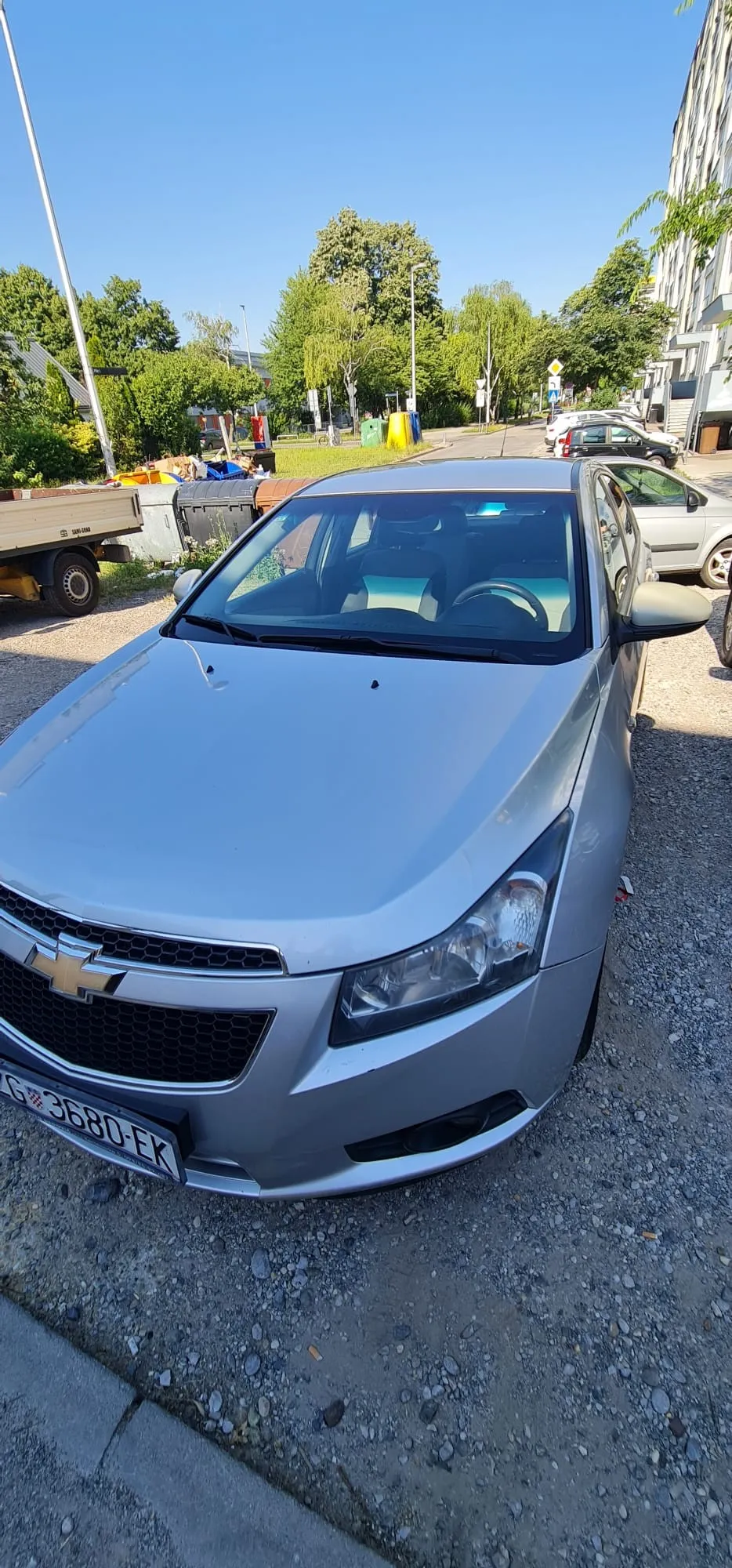 prodajem chevrolet cruze - slika 6