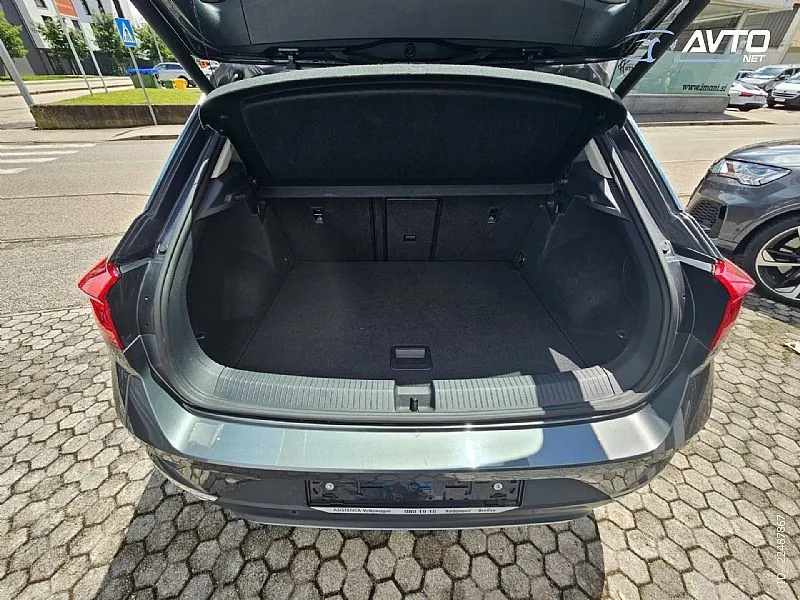 volkswagen t-roc 1.0 tsi style - slika 6