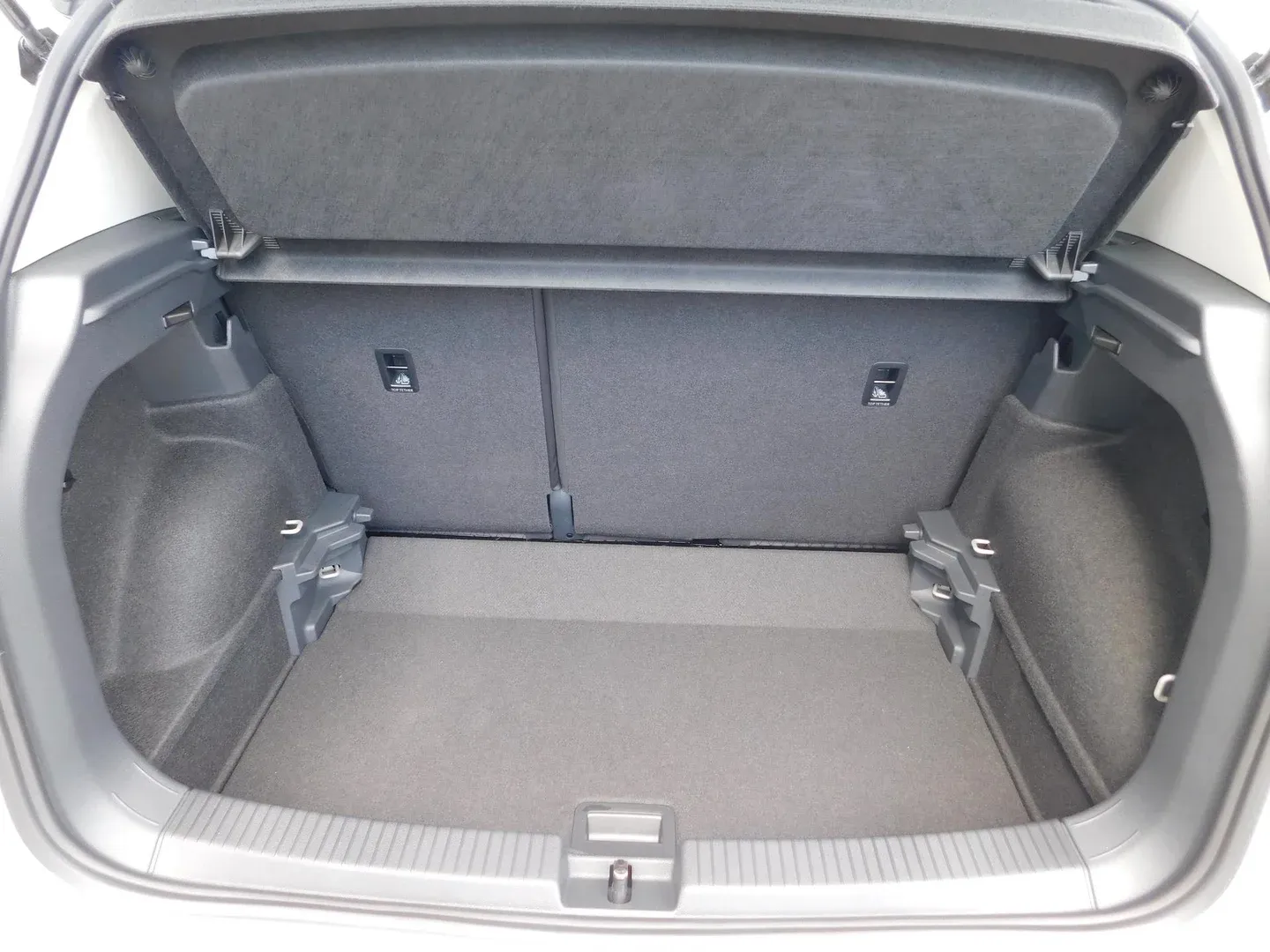 10995 volkswagen t-cross 1.0 tsi life - slika 14