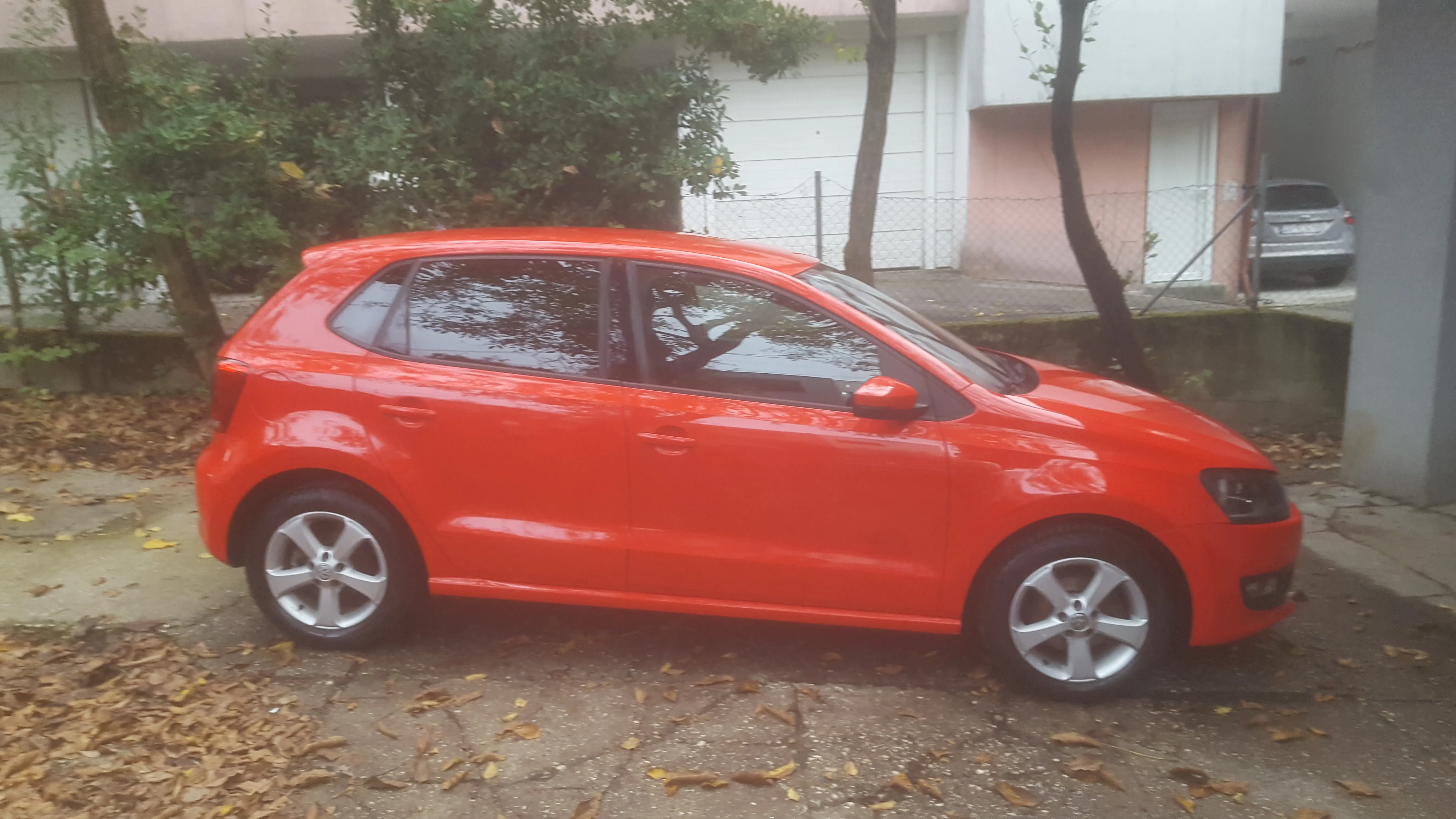 vw polo 1.2 tsi reg. godinu dana 105 ks - slika 2