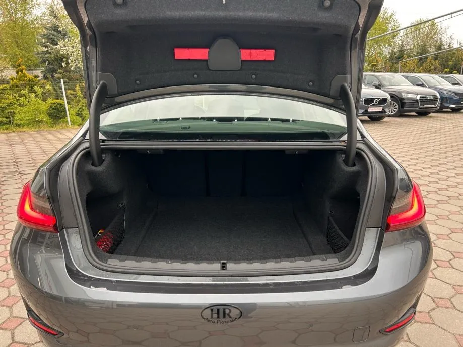 bmw 318i 2022.,servisna, park senz, virtual navi, led, front asist - slika 14