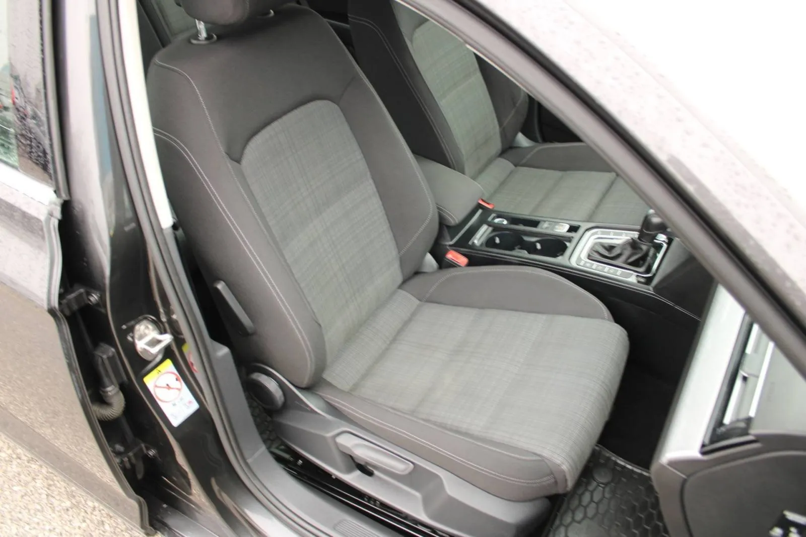 vw passat 2.0 tdi dsg *led, navigacija, kamera* - slika 9