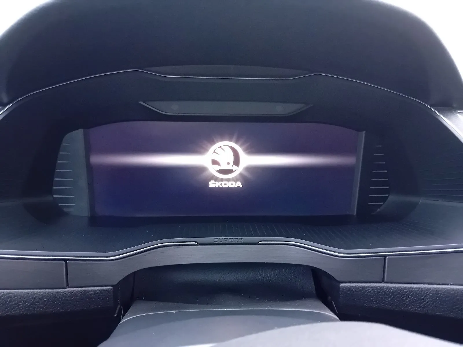 škoda superb combi 2,0 tdi ,do 2 godine jamstva,u sustavu pdv-a. - slika 11