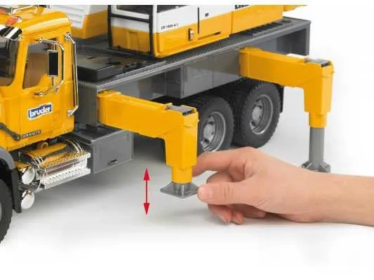 bruder kamion mack granite + liebherr dizalica - slika 6