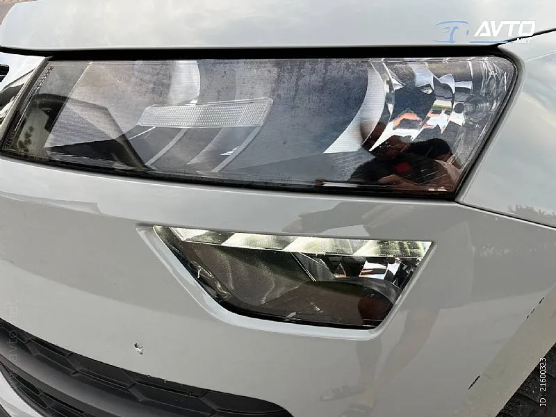 škoda karoq selection 1.5 tsi -1 vlasnik-alu-navi-led-cam - slika 15
