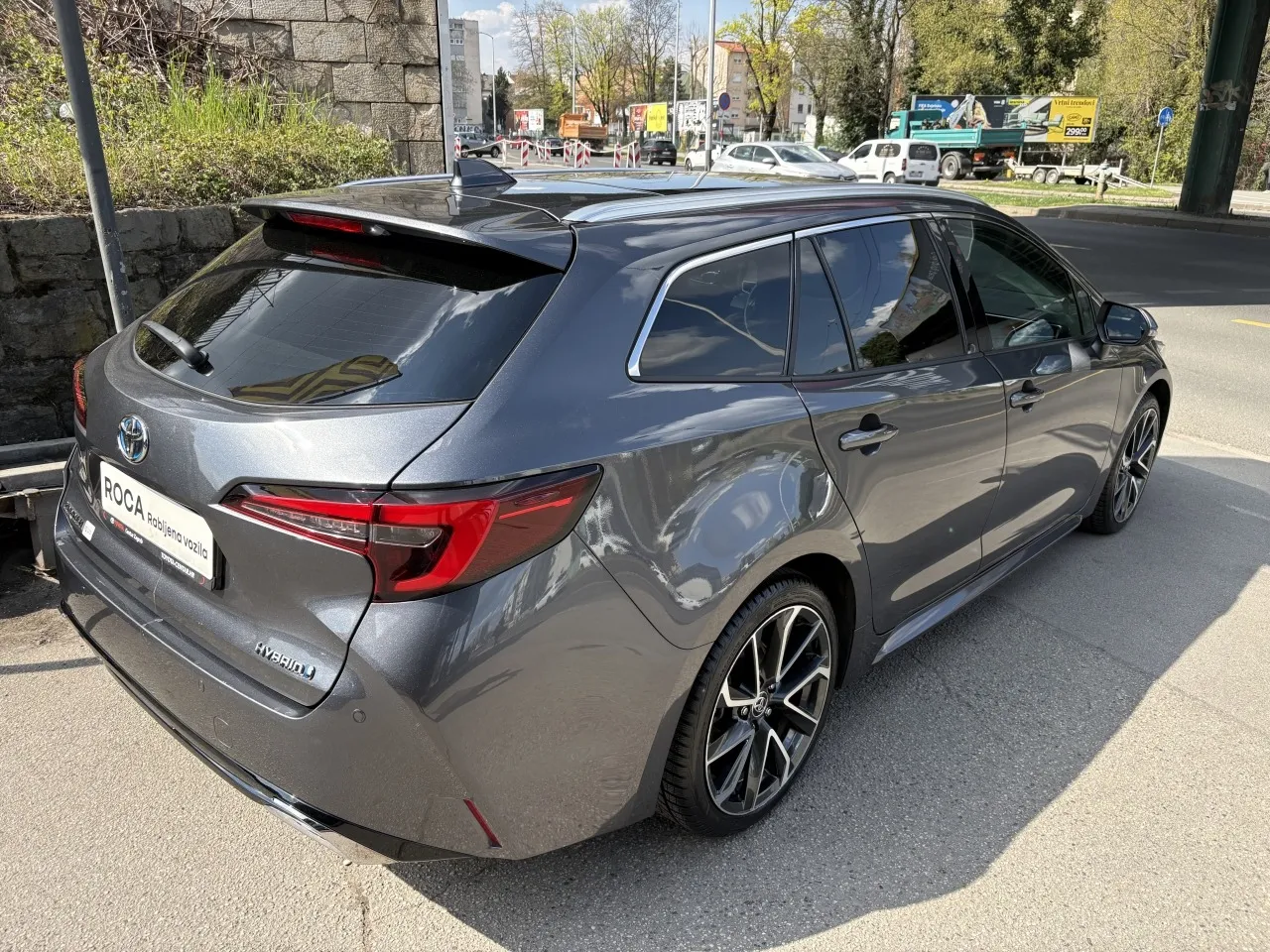 toyota corolla ts hybrid 1,8 vvt-i executive aut. - slika 4