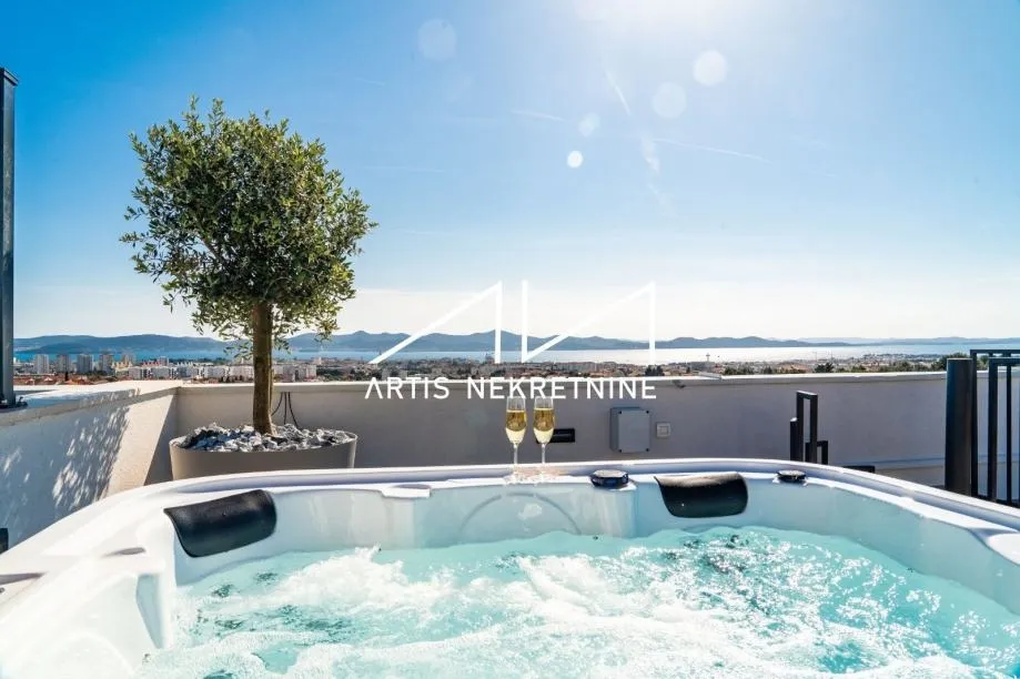 luksuzni penthouse u zadru – rooftop, jacuzzi, pogled na more - slika 11