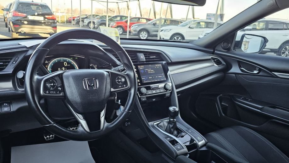 honda civic 1,0t,climtronic,navigacija,kamera,led,alu 17,tempomat,. - slika 11