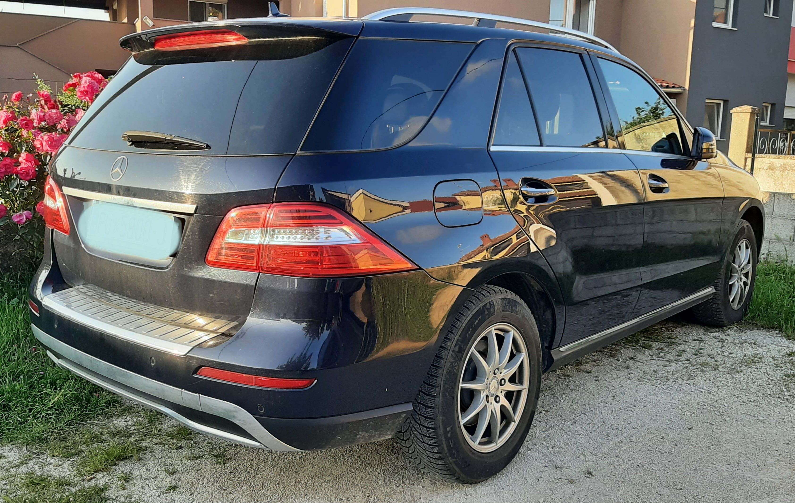 mercedes ml 250 bluetec 4-matic - slika 2