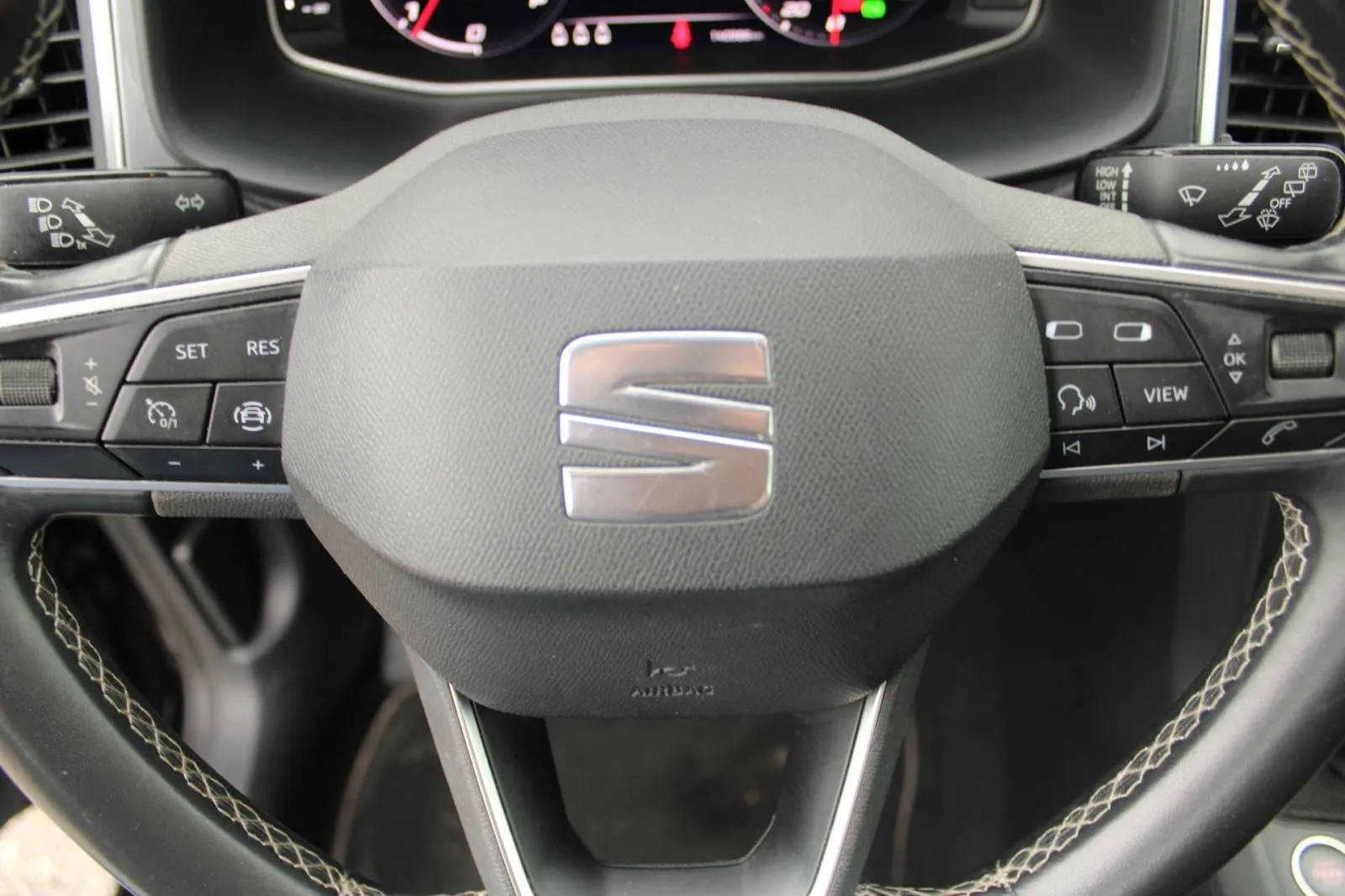 seat ateca 2.0 tdi dsg - slika 14