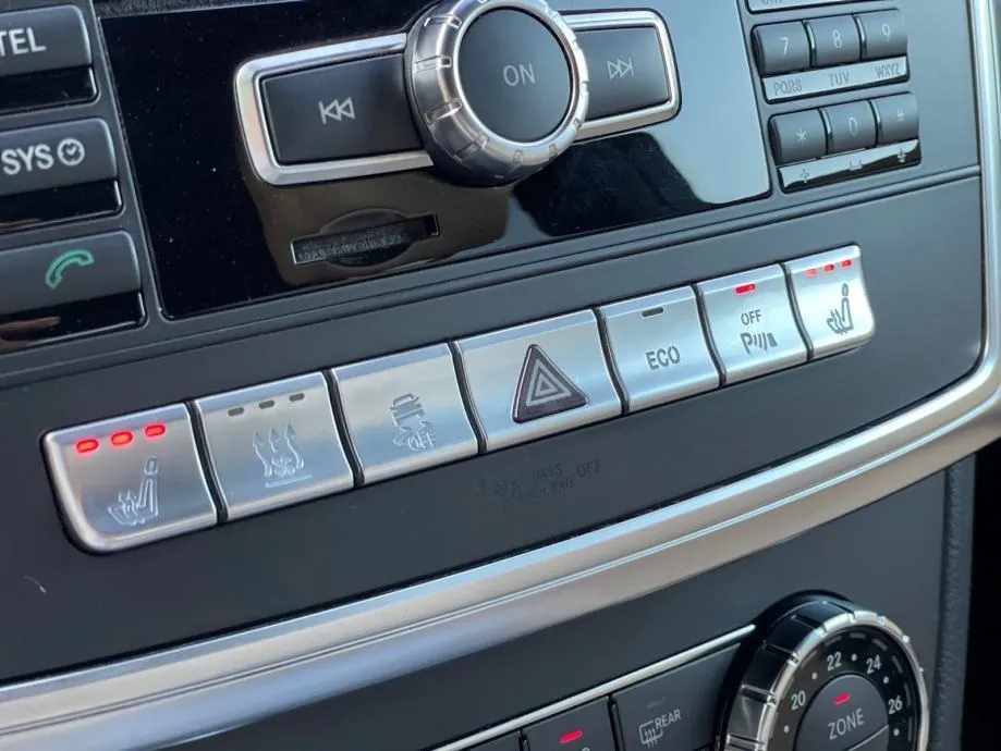 ••mercedes ml 350 cdi 4matic, amg, full oprema•• - slika 20