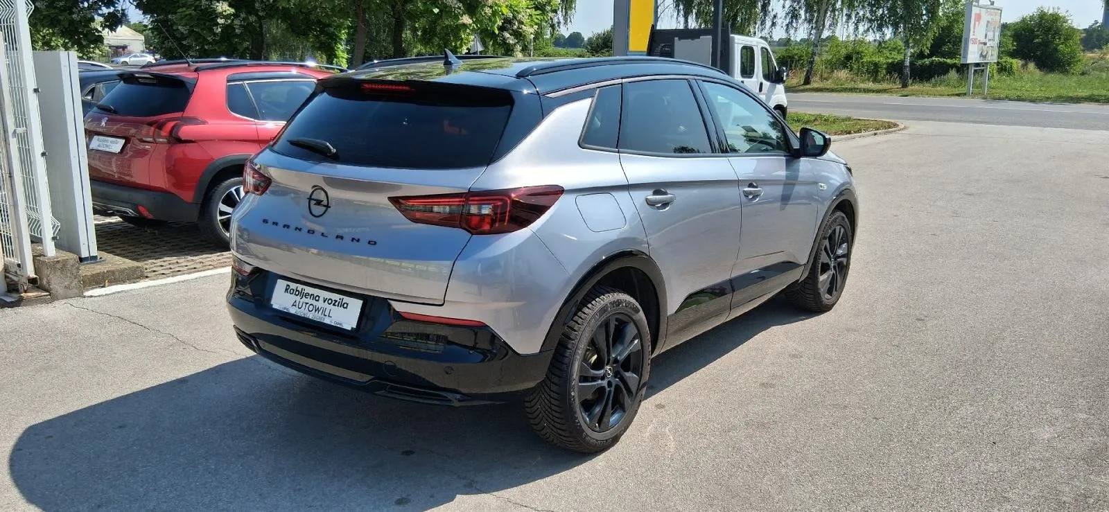 opel grandland gs f 1,5 dth at8 - slika 6