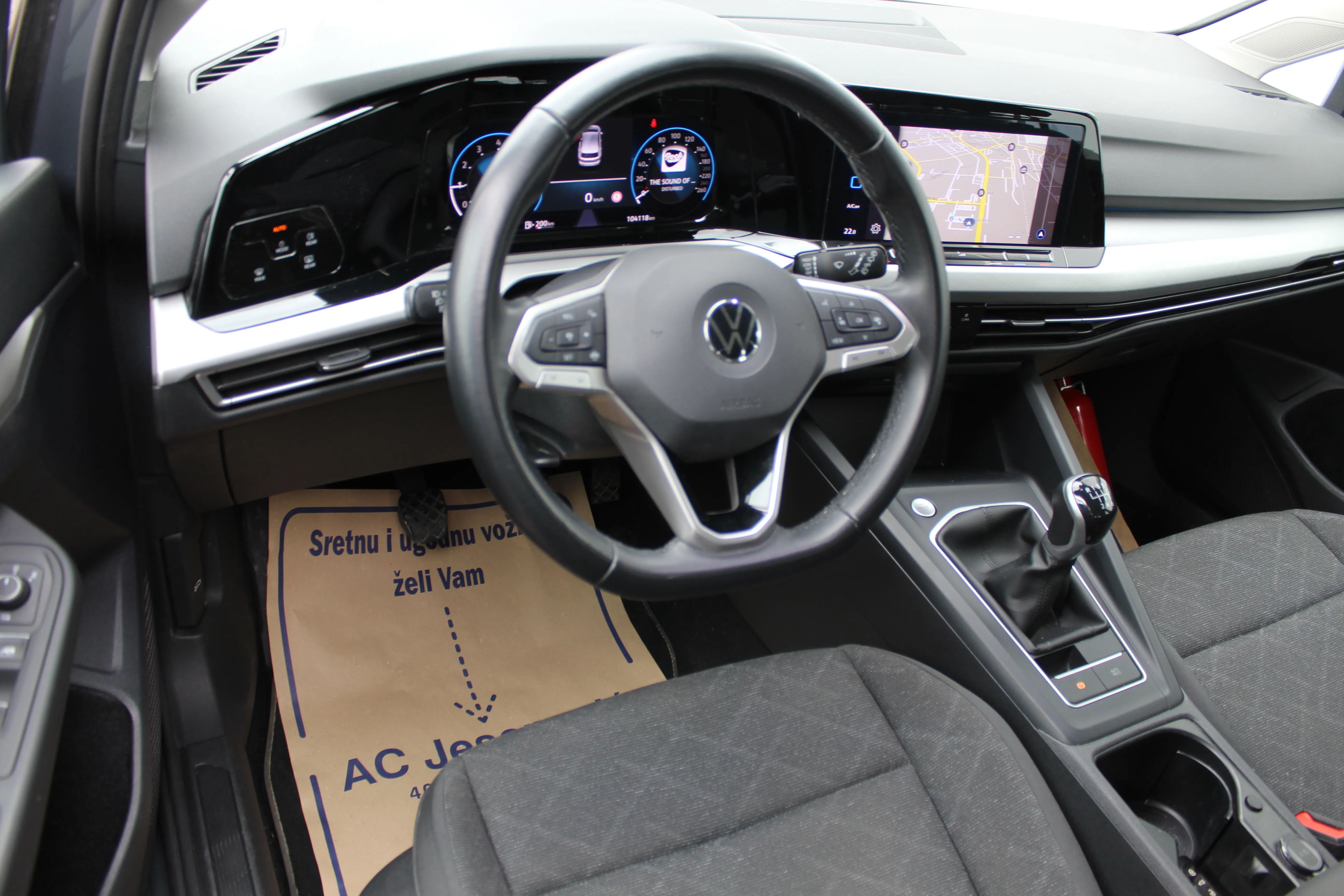 13156 volkswagen golf 1.0 tsi life - slika 8