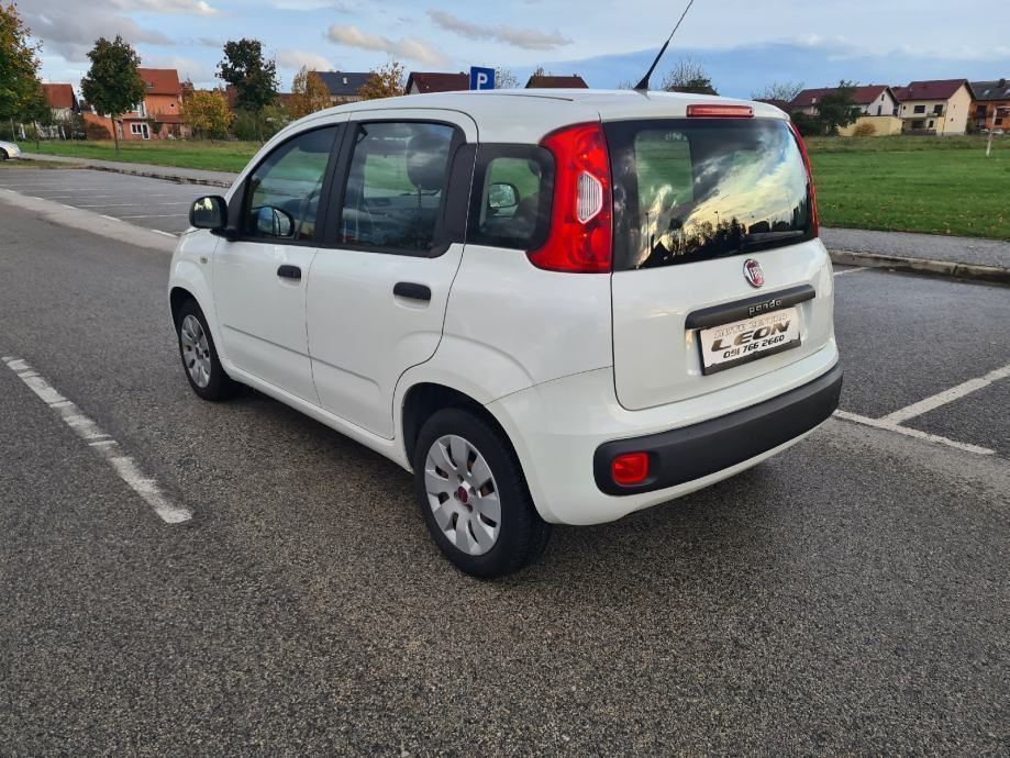 fiat panda 1,2,2015 god, 140000 km, klima,kartice - slika 4