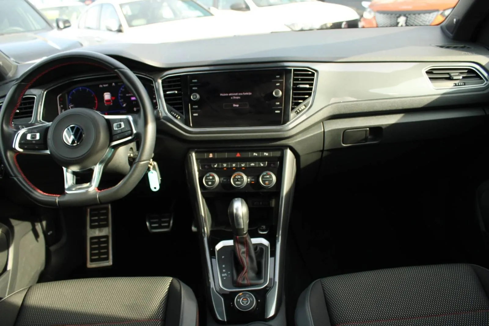 vw t-roc 2.0 tsi dsg 4motion sport *panorama,beats,kamera* - slika 16