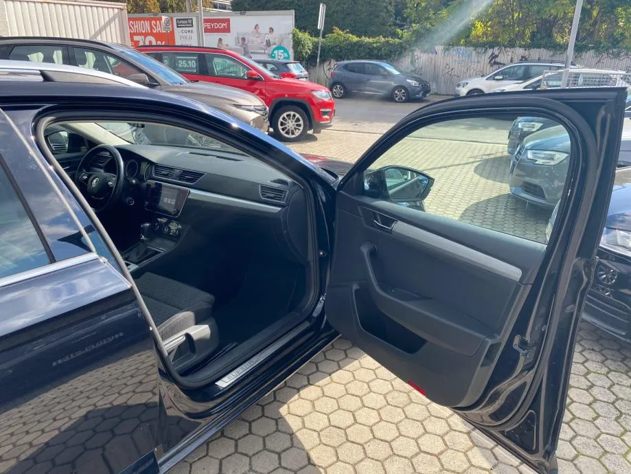 škoda superb combi 1,4 tsi plug-in hybrid executive dsg 4xgarancije - slika 19
