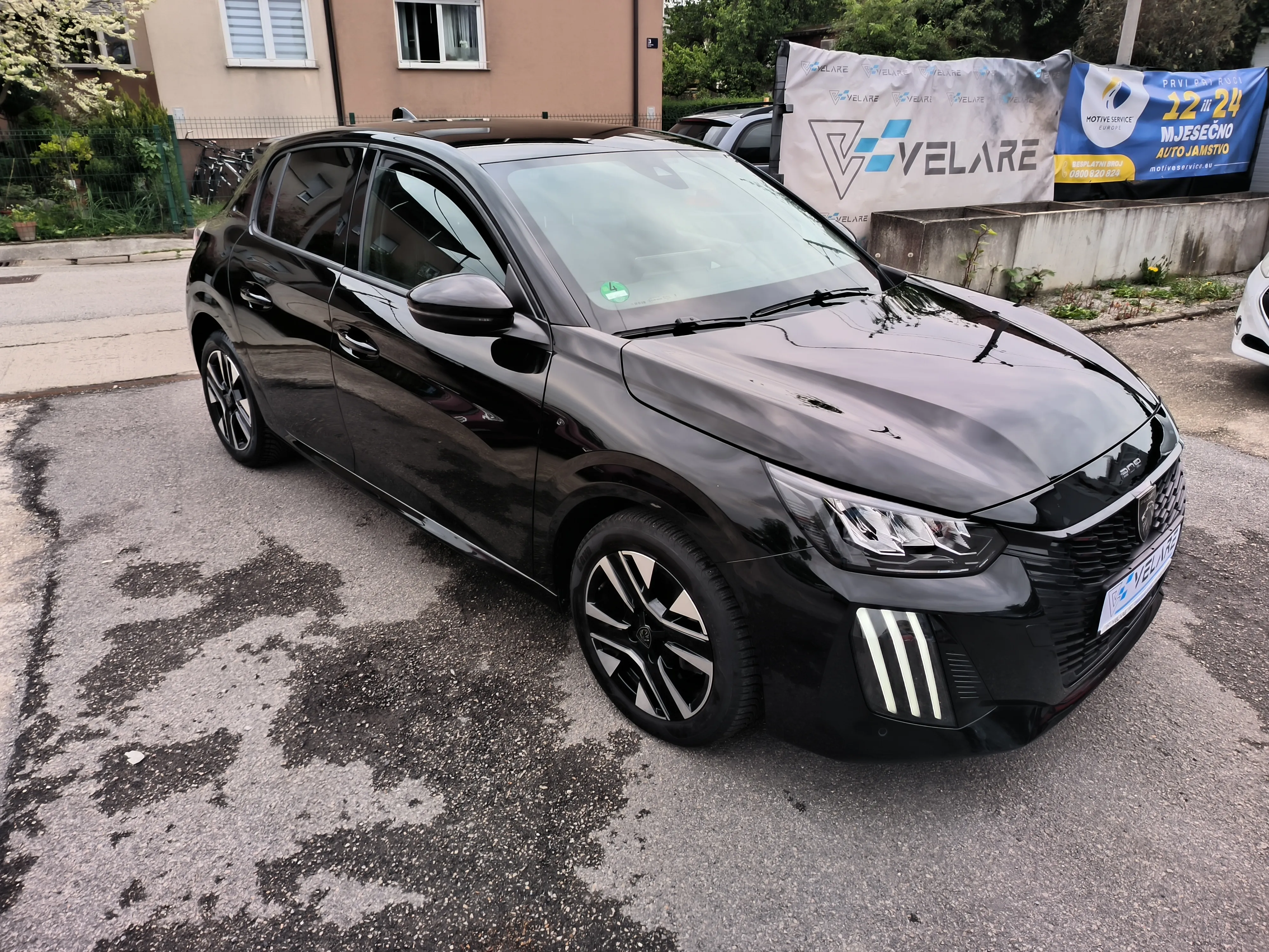 peugeot 208 1.2 allure, automatik, servisna, jamstvo, reg. 1 godinu - slika 5