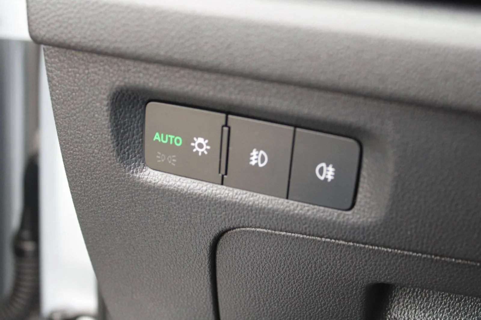 škoda octavia combi 2.0 tdi dsg 150ks *led, navigacija* - slika 15