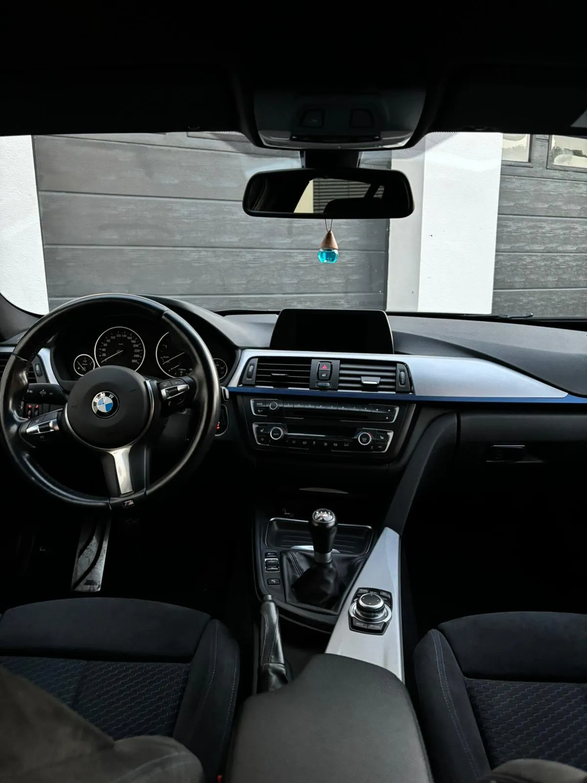 bmw 318d, m paket, 2013.god., lanac promijenjen, hitno!! - slika 10