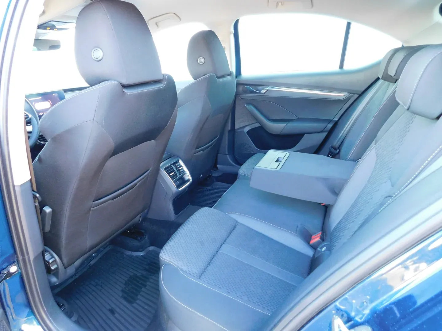 10513 škoda octavia style 2.0 tdi - slika 11