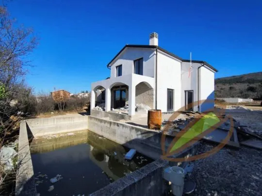 Istra Labin Moderna vila sa bazenom.