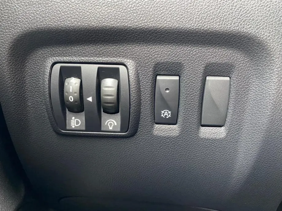 renault captur 0.9 tce, navi, klima, 4x garancija!!! - slika 16