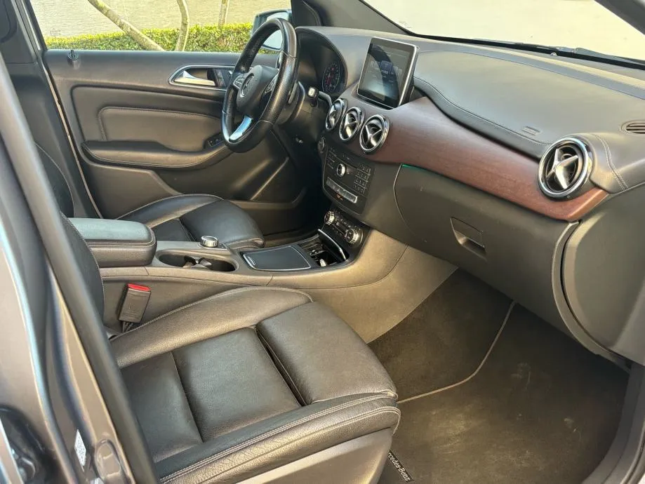 mercedes-benz b180 cdi automatik urban-sport - slika 15