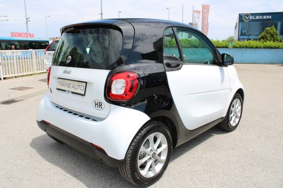 smart eq fortwo električni automatik - slika 5