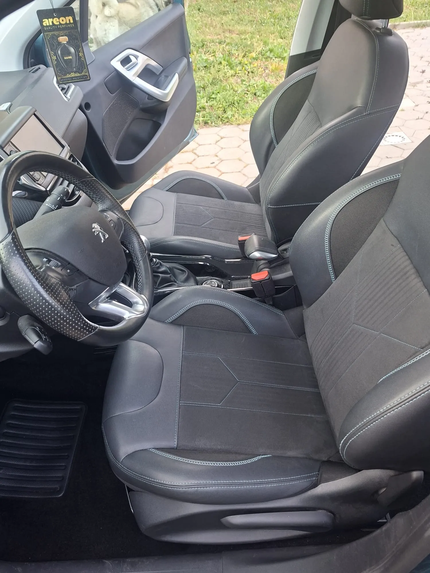 prodajem peugeot 2008 bluehdi - slika 16