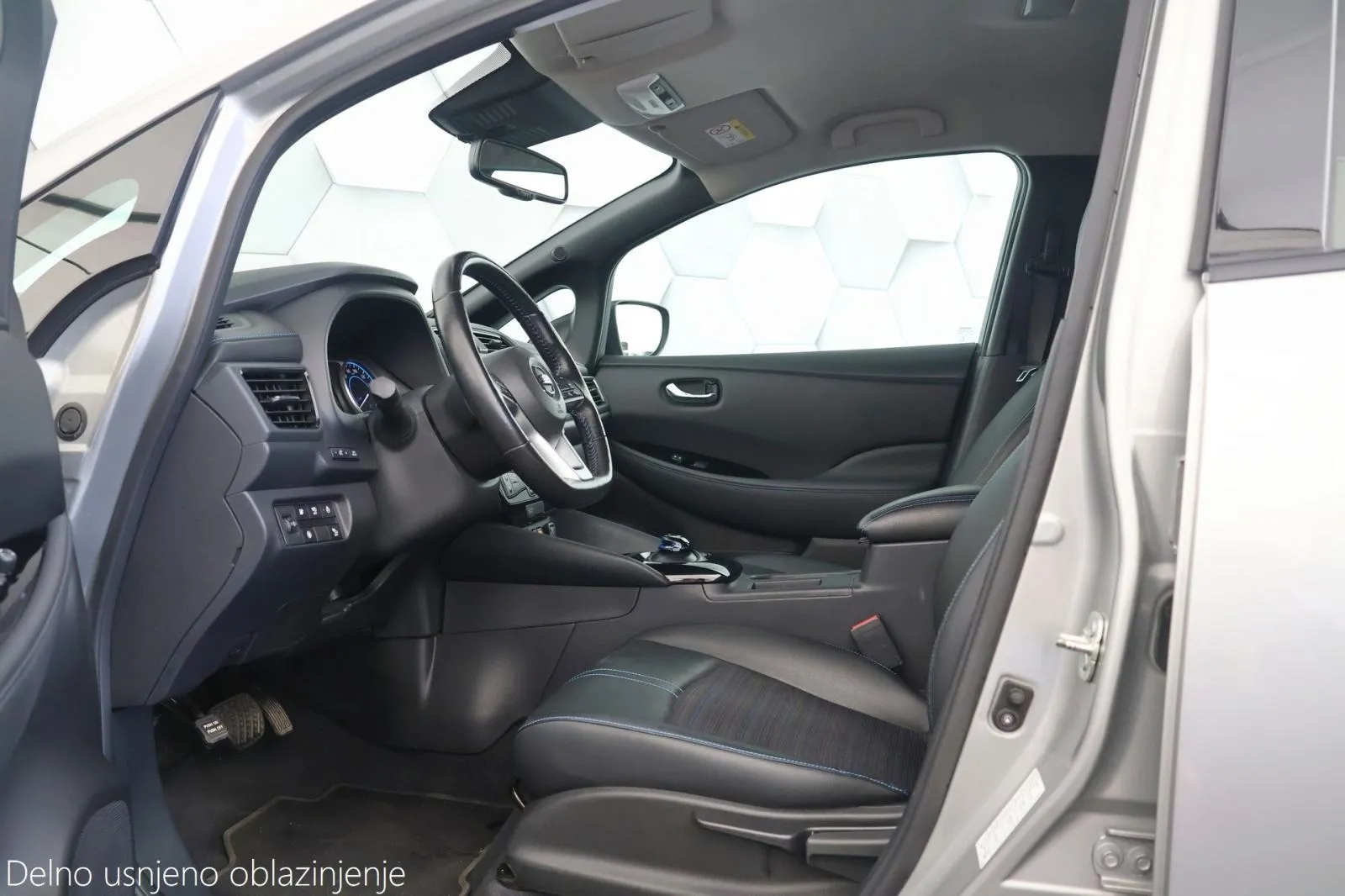 nissan leaf n-connecta 62kw 360-kamera navi dab tempomat - slika 7