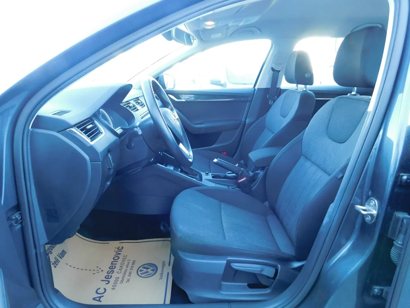 06568 škoda octavia combi style 1.6 tdi dsg - slika 7