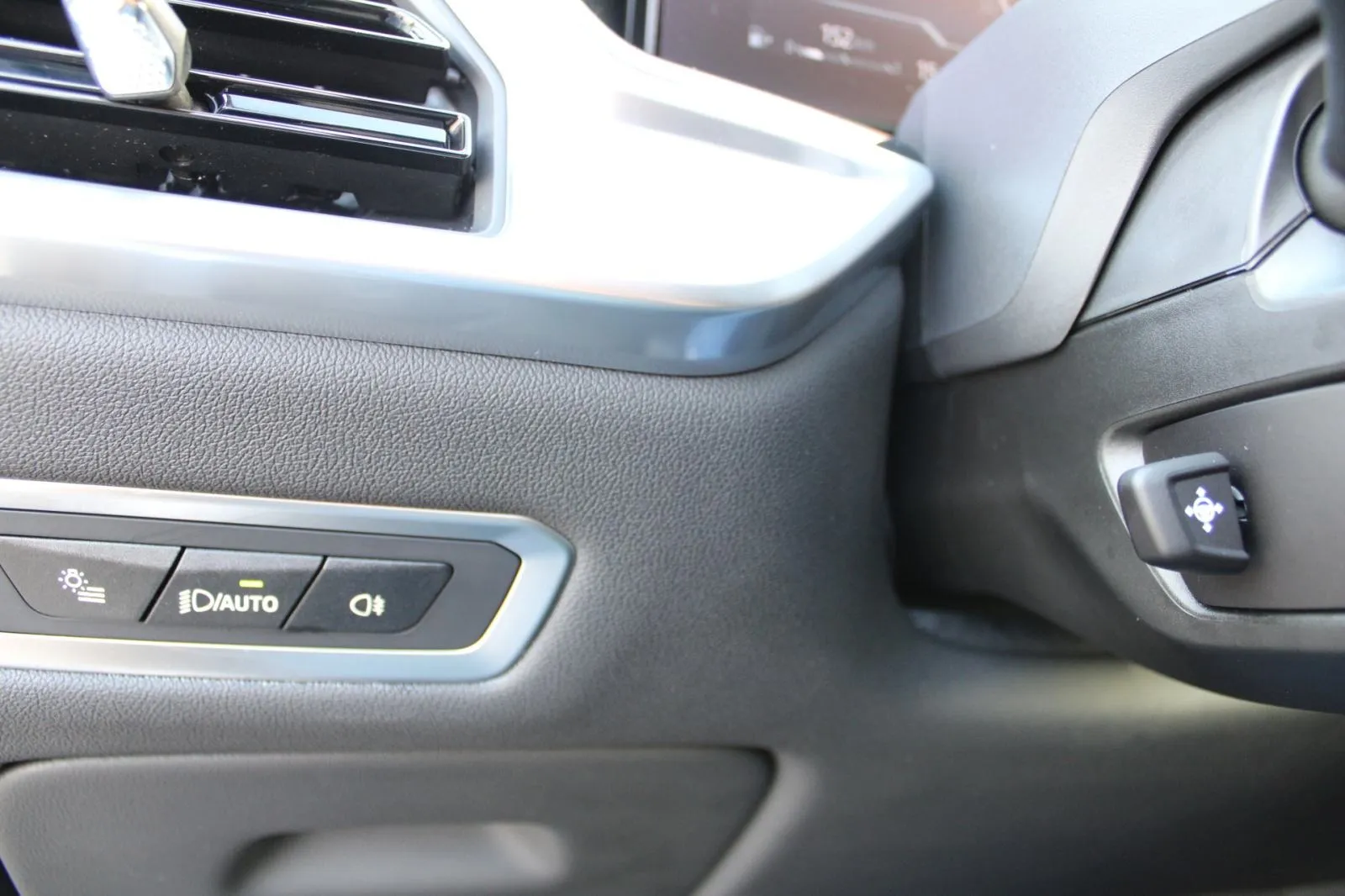 bmw x7 40d xdrive m-paket 7 sjedala *zračni ovjes, panorama, head-up* - slika 20