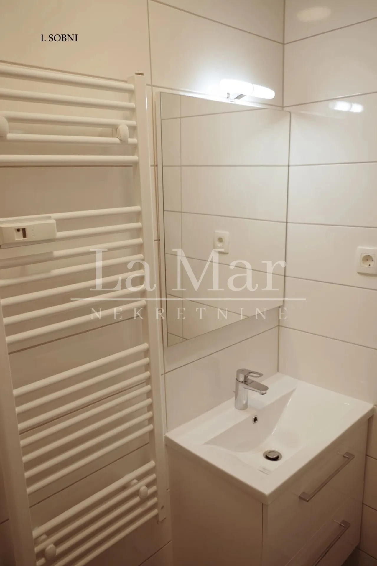 zapruđe-56m2 ( 2 zasebne jedinice) , 8.kat - slika 14