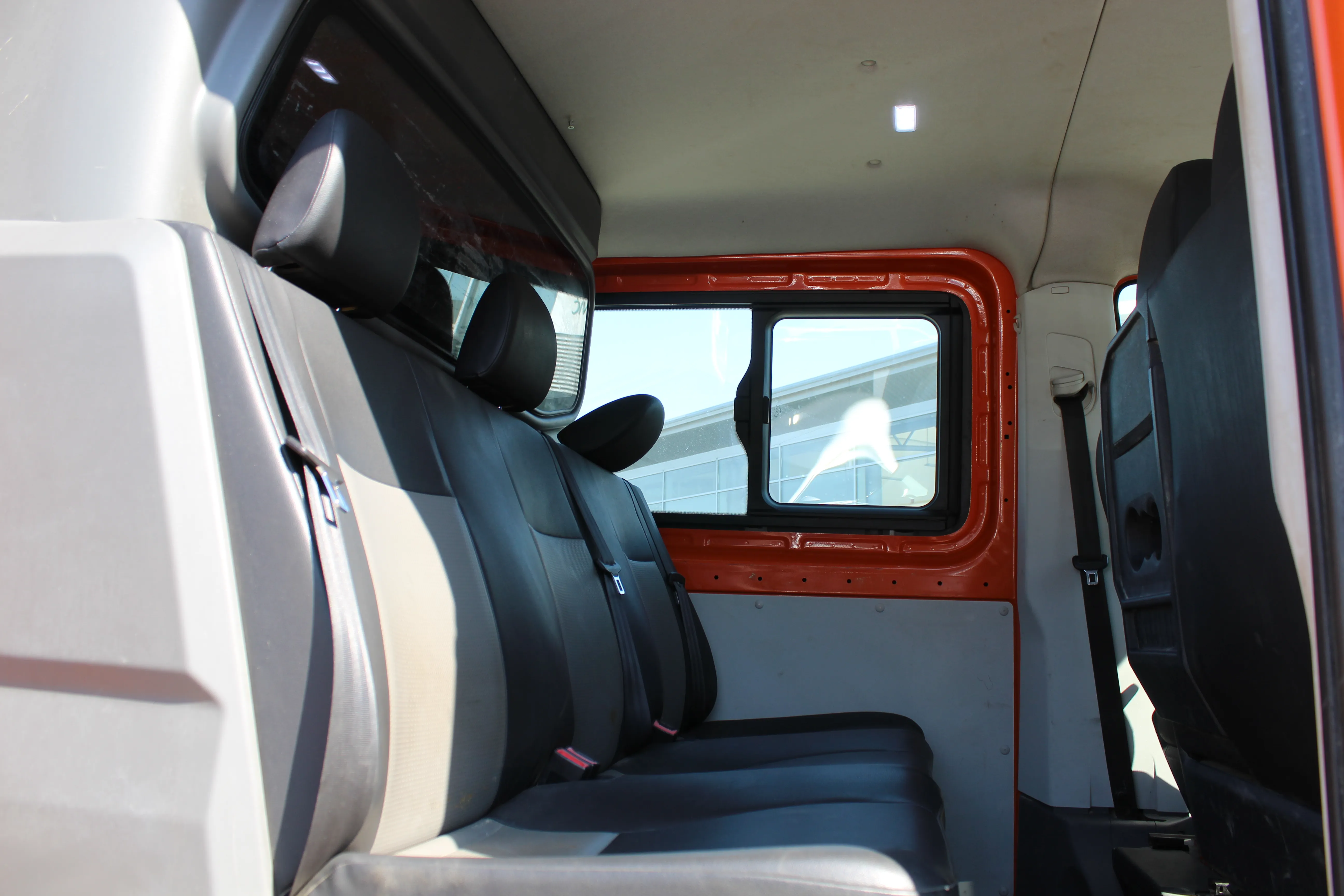 13149 vw crafter 35 dupla kabina - slika 11