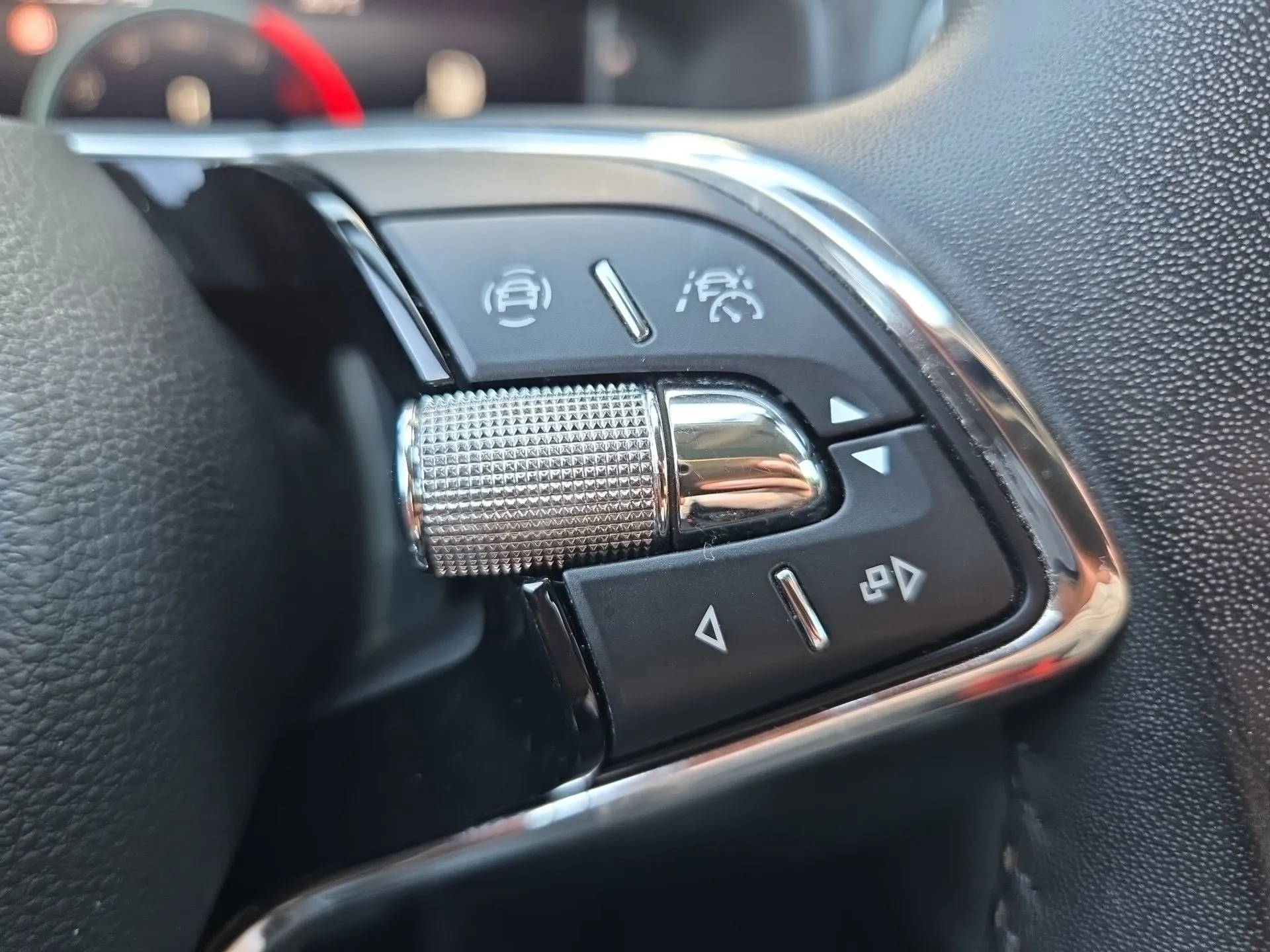 škoda karoq business 2.0 tdi 85kw dsg - slika 17