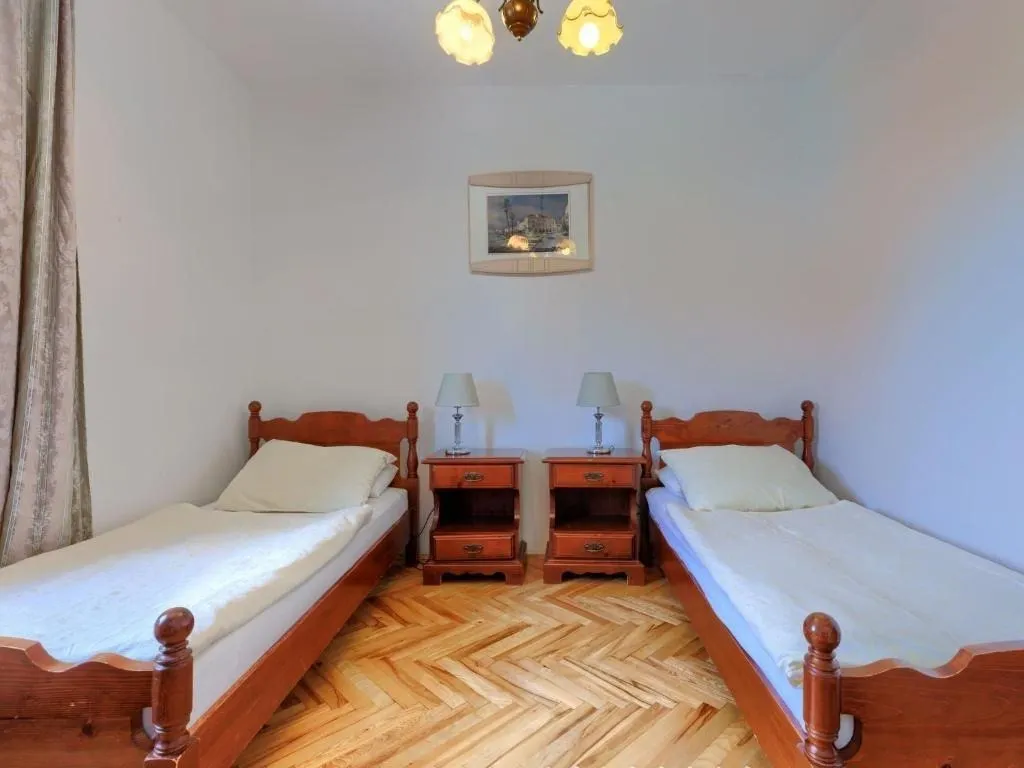 poreč-kuća sa bazenom na prodajii (prodaja) - slika 27