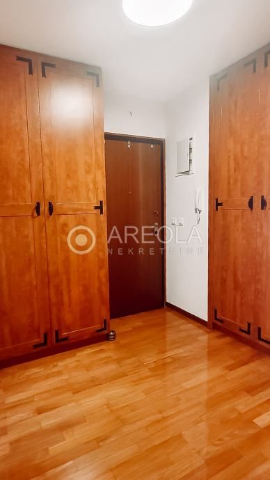 split, žnjan - trosoban stan, 92m2 - 1.red do mora! na duži period!!! - slika 17