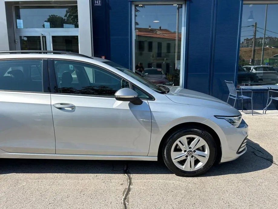 vw golf 8 etsi dsg - 2021 - 140.000km - led - virtual - slika 4