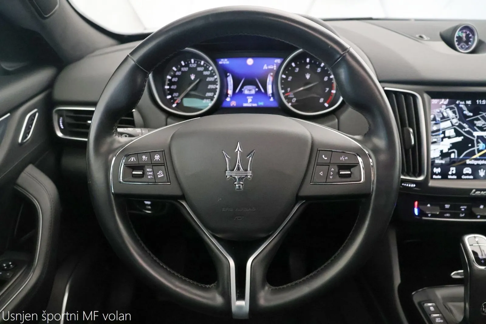 maserati levante 3.0 v6 gdi awd at8 panorama airmatic radar - slika 8