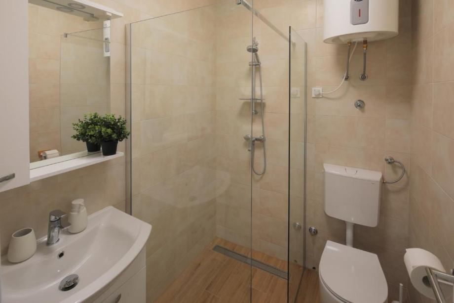 apartmani: kopačevo, 370 m2 - slika 6