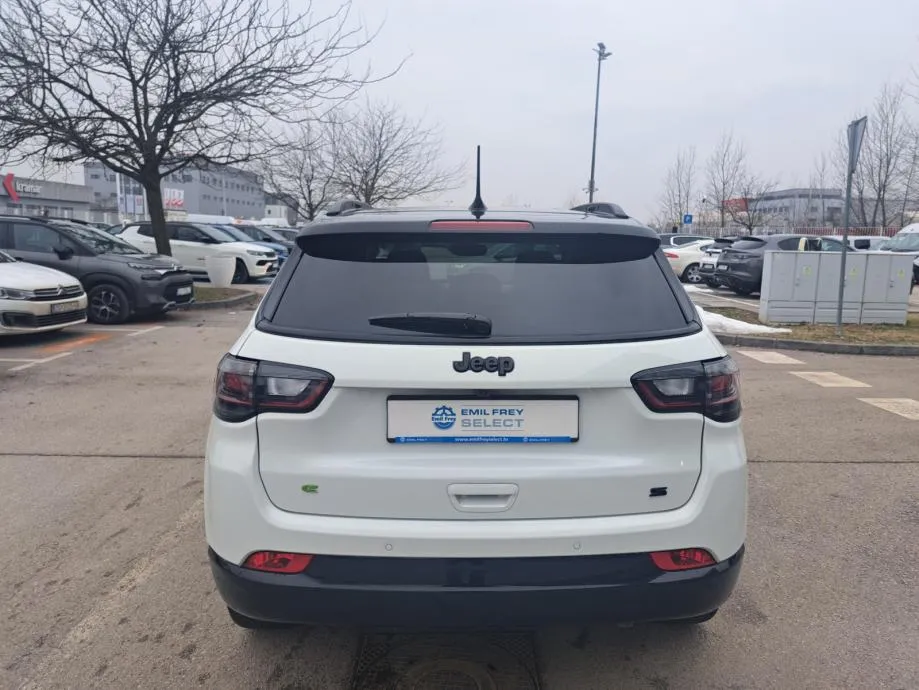 jeep compass 1.5 e-hybrid 130 ks summit - slika 4