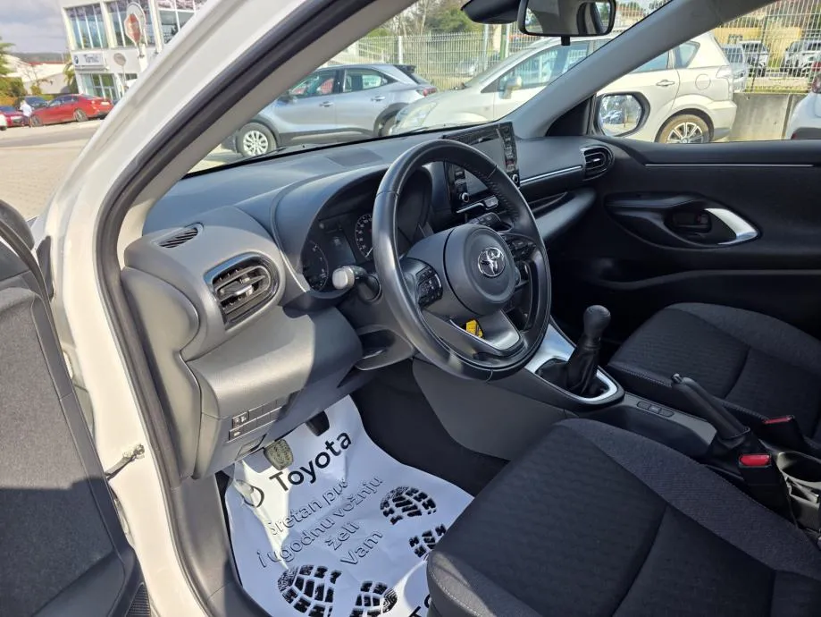yaris 1,0-l-vvt-i, 53 kw (72 ks) - slika 9