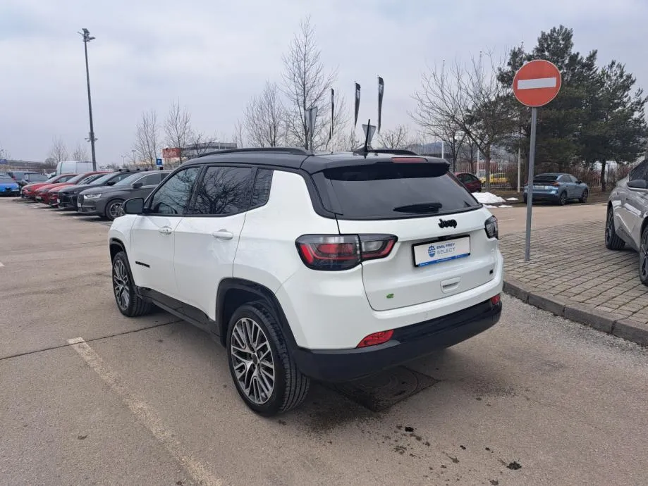 jeep compass 1.5 e-hybrid 130 dct fwd summit - slika 3