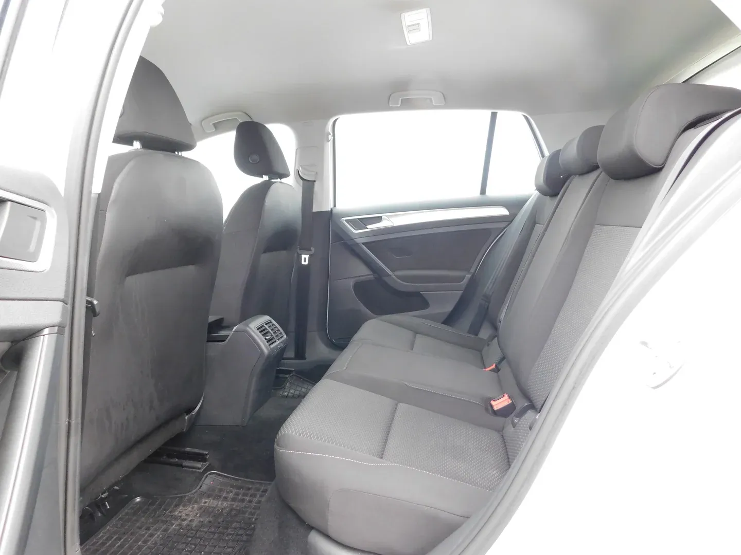 07238 volkswagen golf tdi trendline - slika 10