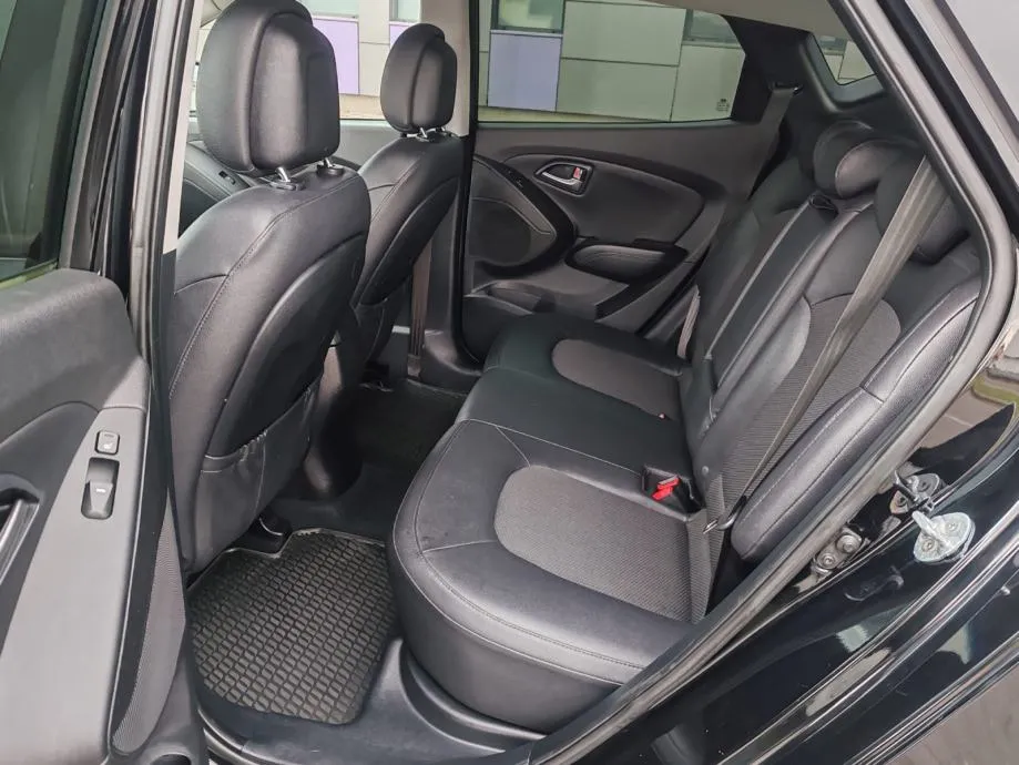 hyundai ix35 1,7 crdi , 110 000 km, 2015g. kartice 24/36 rata - slika 9