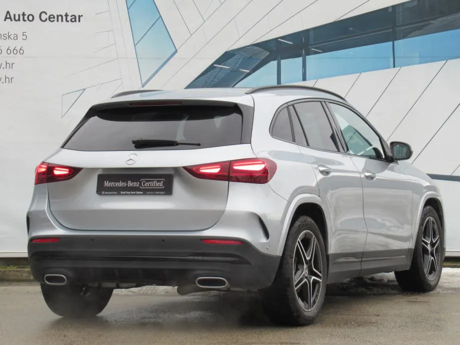 mercedes-benz gla 200 d amg line - slika 6