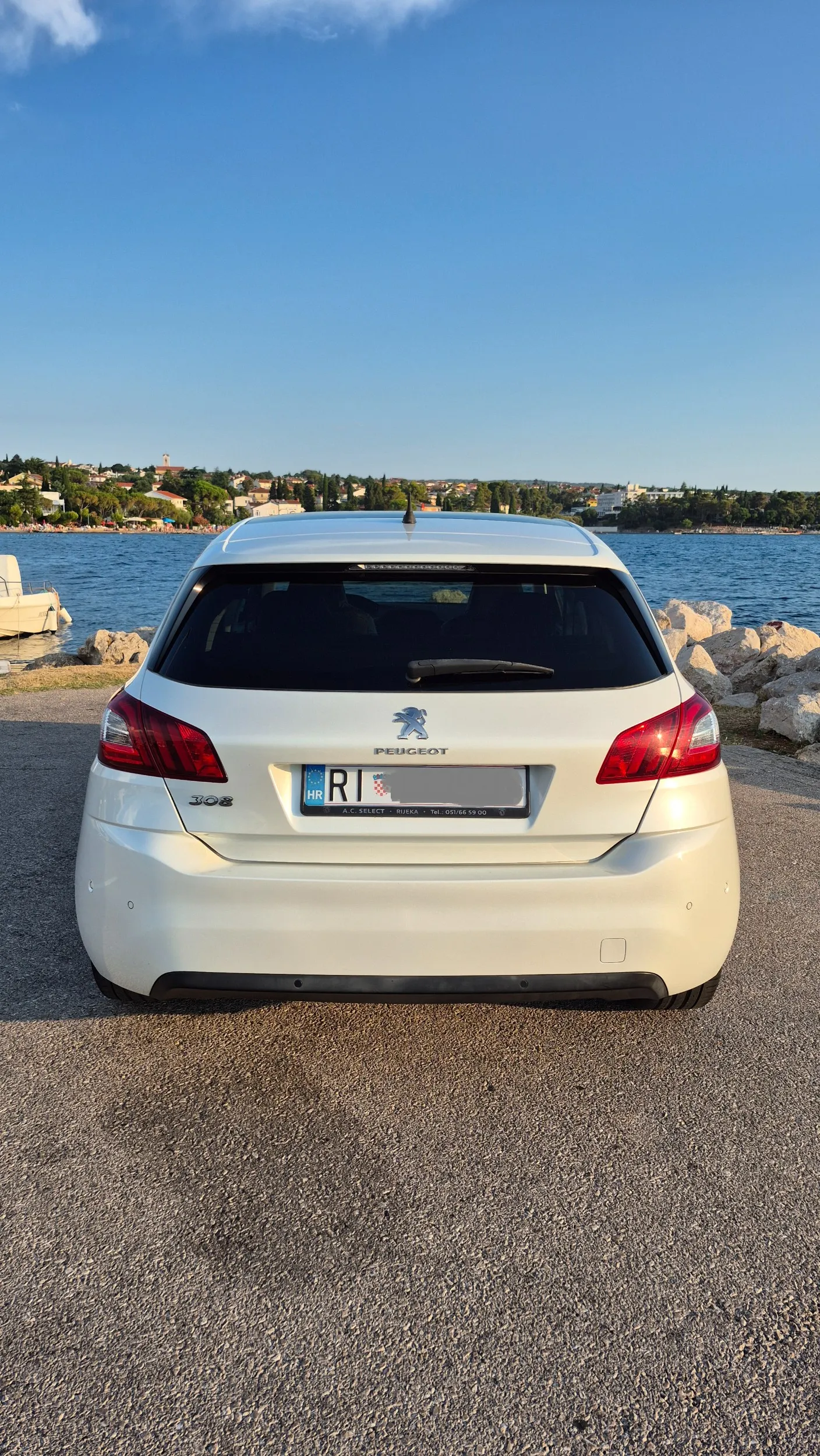 peugeot 308 1.6 thp allure 156 ks – 2013. – panorama – navigacija - slika 7